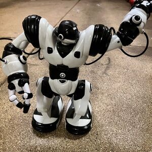 WowWee Robosapien Black and white Robot Toy with remote